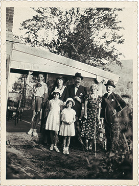 famiglia-villeggiatura.jpg